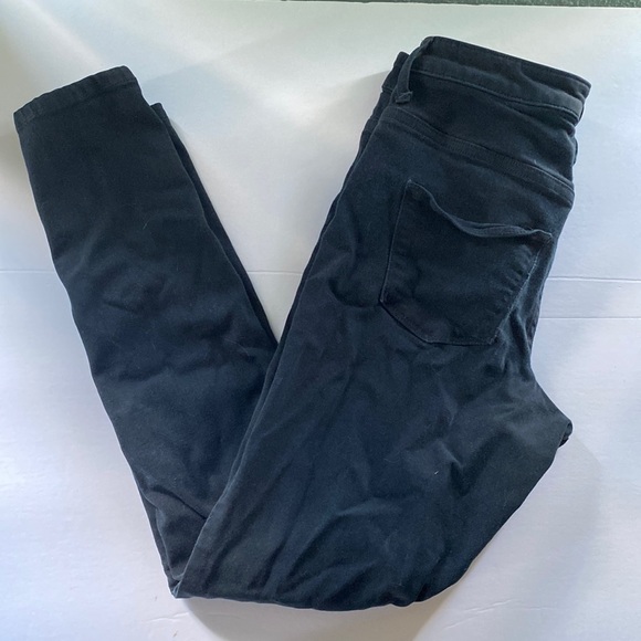 Universal Thread Jeans - Picture 1 of 4